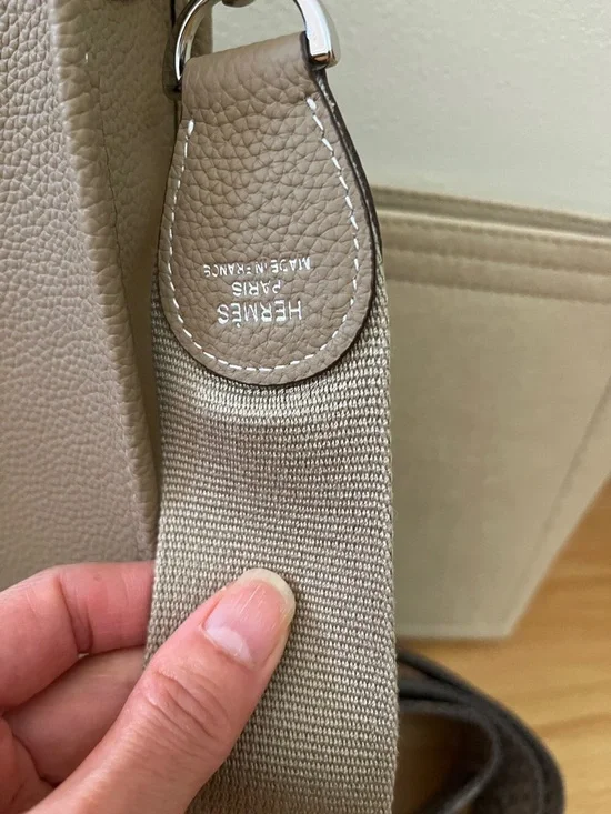 NWOT ✨Leather Strap Shoulder Bag with replacement shoulder strap and inner - Picture 4 of 11